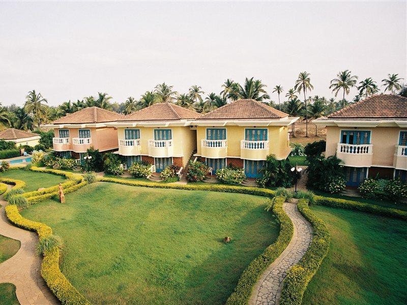 Coconut Grove Beach Resort Colva Eksteriør billede