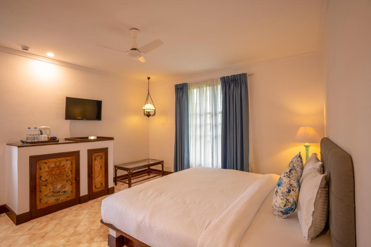Coconut Grove Beach Resort Colva Eksteriør billede