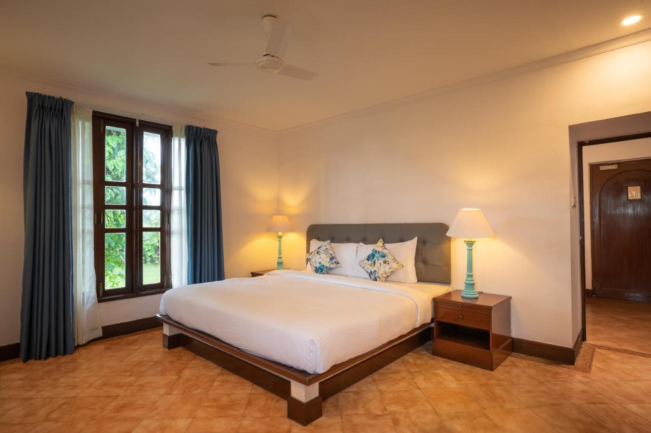 Coconut Grove Beach Resort Colva Eksteriør billede